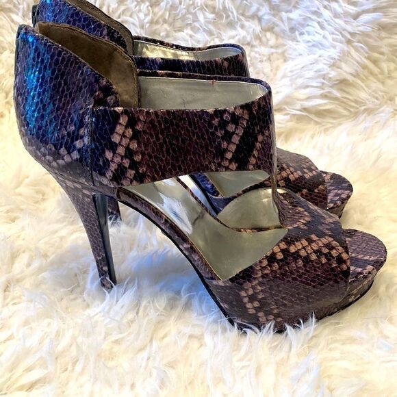 NEW Nine West Snake skin Peep Toe Platform Heels - Picture 1 of 8